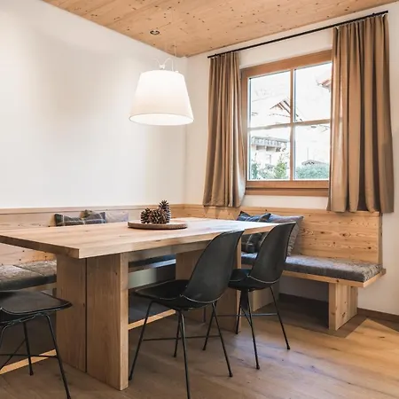 Chesa Pale Apartament *