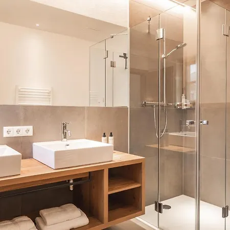 アパート Chesa Pale フィス