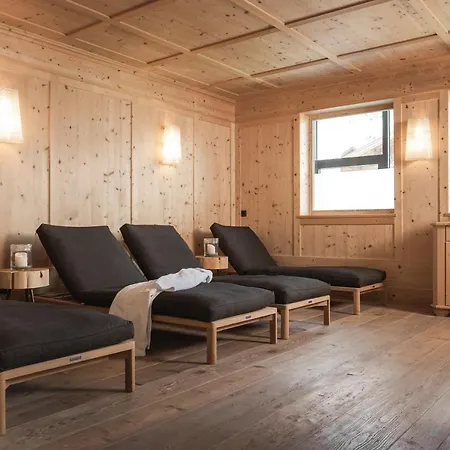Chesa Pale Apartment Fiss