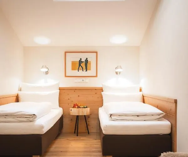 Chesa Pale Apartment