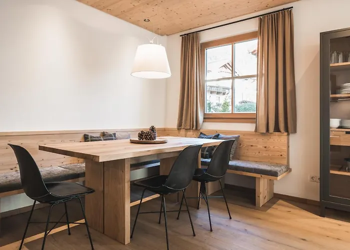 Chesa Pale Apartment *