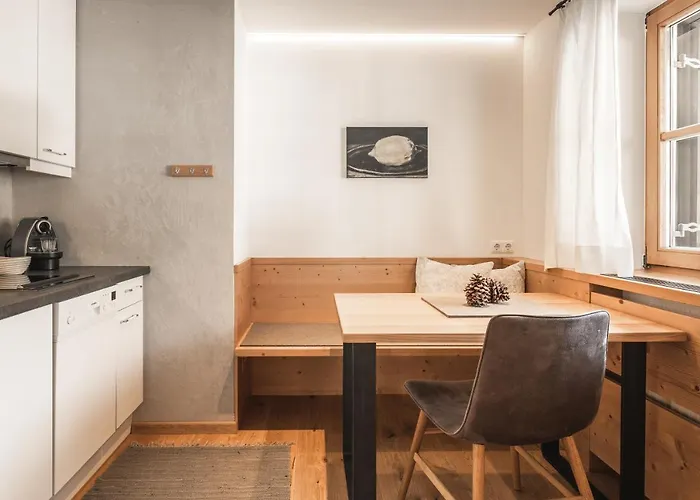 Chesa Pale Apartment *